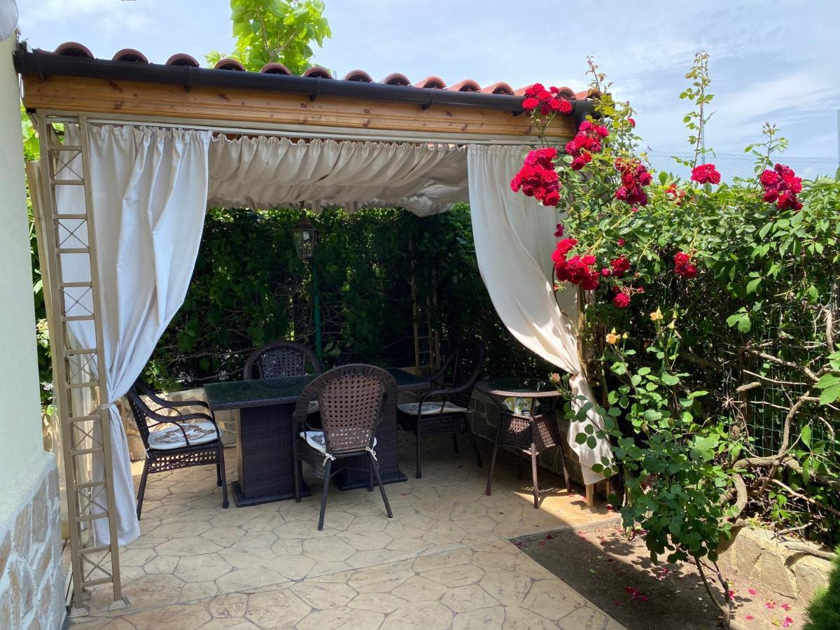Sunny Guest House Ravda Dış mekan fotoğraf
